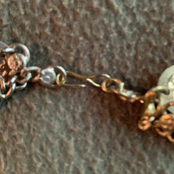 Gold plated coin bracelet.  10 1/2 inches - Picture 3 of 6